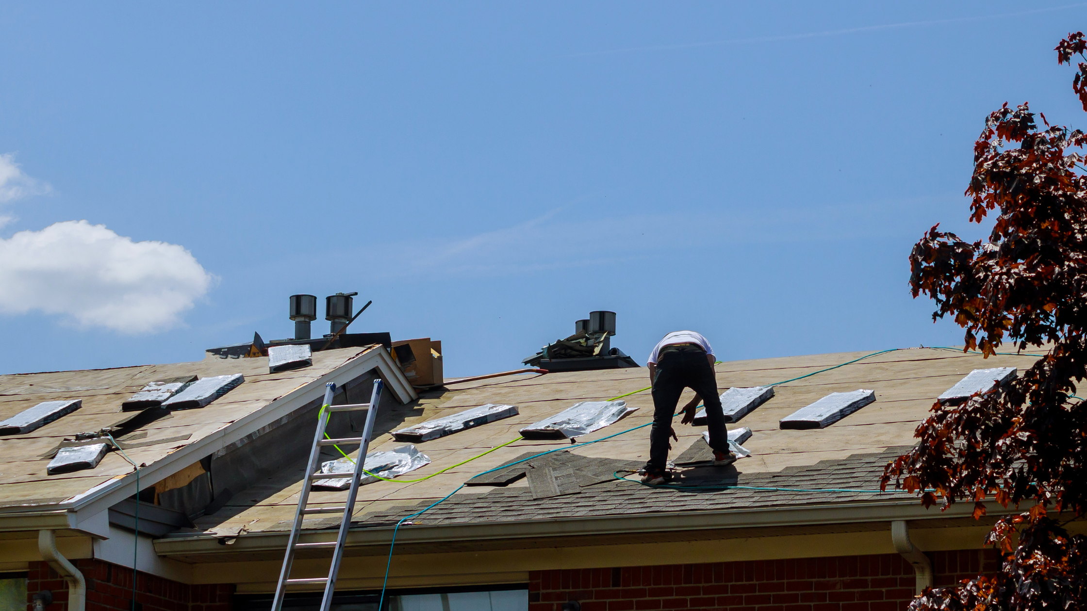roof repair vs roof replacement Pittsburgh