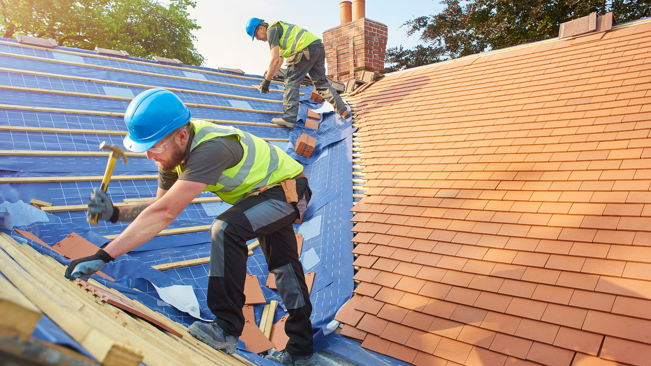 hire a roofing contractor Pittsburgh
